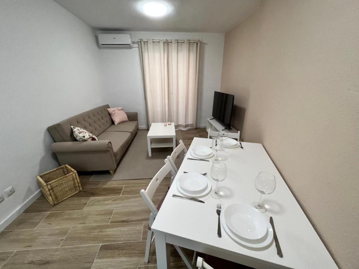Apartamenticos Libertad I Zaragoza Kültér fotó